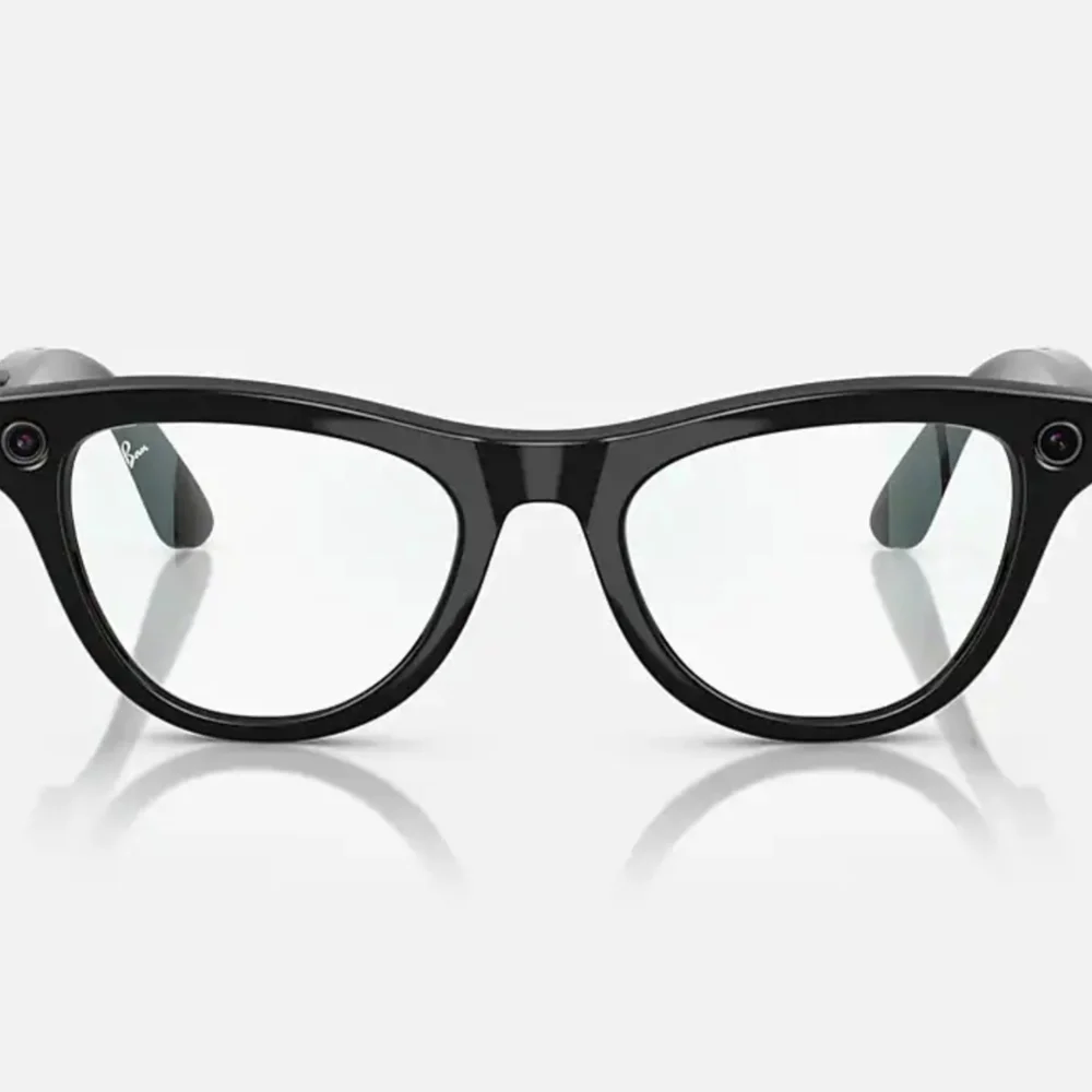 Ray-Ban Smart Glasses in Black